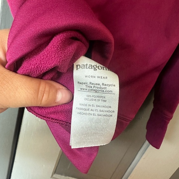Patagonia Burgundy Fleece Pullover - Picture 5 of 6